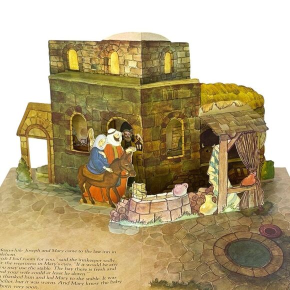 The Very First Christmas: The Story of the Nativity Vintage Pop Up Book - Picture 2 of 5